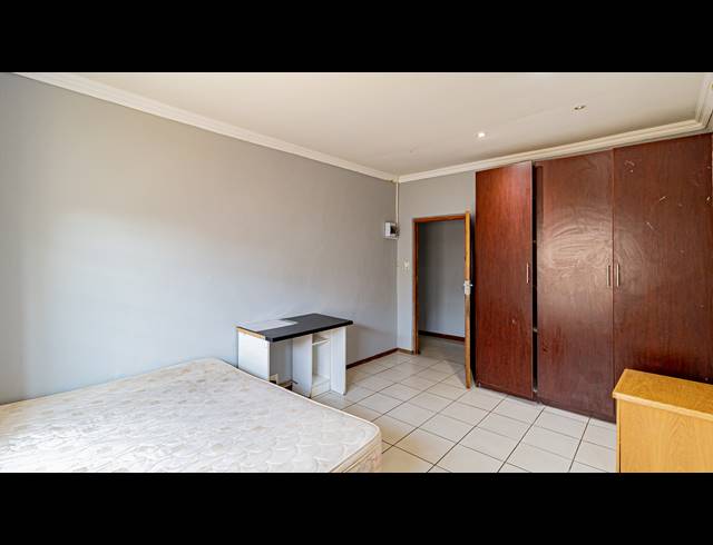 8 BEDROOM FREESTANDING FOR SALE IN WESTDENE